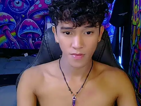 kenbigcockxx online show from May 26, 2026, 1:29 pm