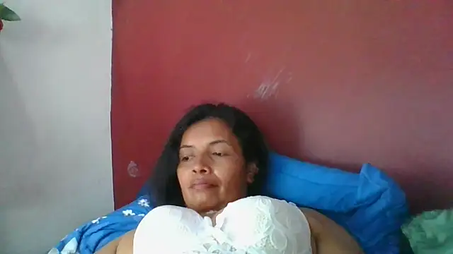 Snapshot of DianaOchoa_ chatting on March 10, 2026, 8:25 pm DianaOchoa online show from March 10, 2026, 8:25 pm