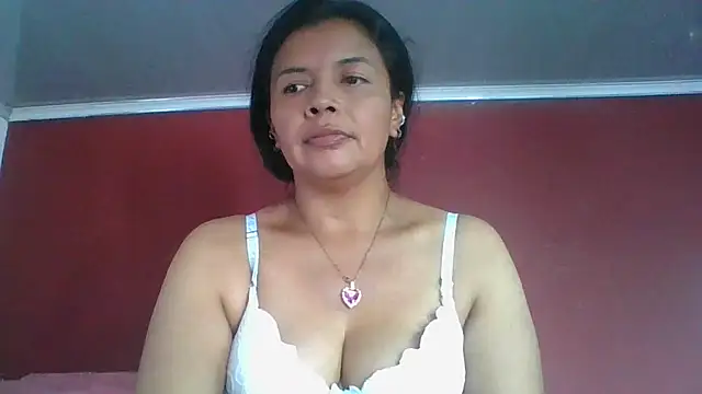 Snapshot of DianaOchoa_ chatting on March 12, 2026, 8:15 pm DianaOchoa online show from March 12, 2026, 8:15 pm