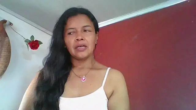Snapshot of DianaOchoa_ chatting on April 7, 2026, 12:05 pm DianaOchoa online show from April 7, 2026, 12:05 pm