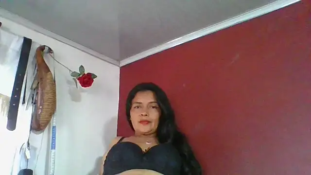 Snapshot of DianaOchoa_ chatting on April 8, 2026, 8:09 pm DianaOchoa online show from April 8, 2026, 8:09 pm
