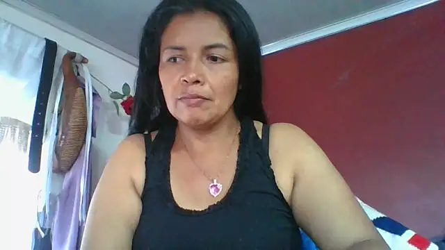 Snapshot of DianaOchoa_ chatting on April 11, 2026, 8:13 pm DianaOchoa online show from April 11, 2026, 8:13 pm