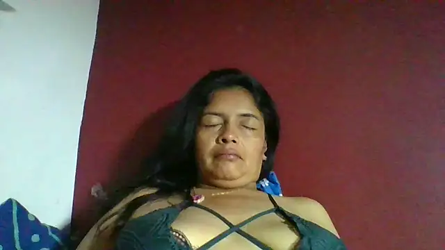Snapshot of DianaOchoa_ chatting on April 13, 2026, 7:03 am DianaOchoa online show from April 13, 2026, 7:03 am