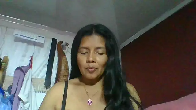 Snapshot of DianaOchoa_ chatting on May 10, 2026, 3:23 am DianaOchoa online show from May 10, 2026, 3:23 am