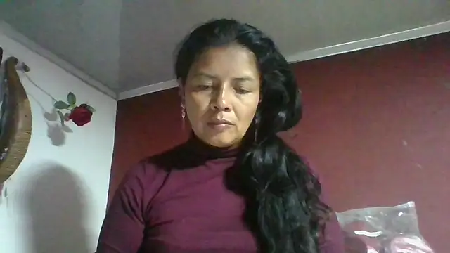 Snapshot of DianaOchoa_ chatting on May 10, 2026, 11:43 pm DianaOchoa online show from May 10, 2026, 11:43 pm