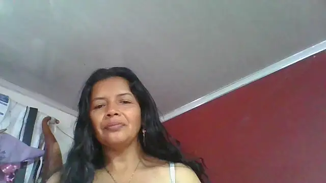 Snapshot of DianaOchoa_ chatting on May 12, 2026, 11:51 am DianaOchoa online show from May 12, 2026, 11:51 am