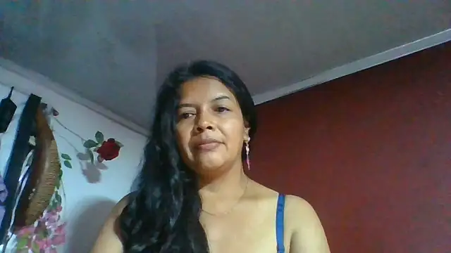 Snapshot of DianaOchoa_ chatting on May 31, 2026, 9:38 am DianaOchoa online show from May 31, 2026, 9:38 am