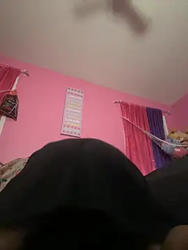 BGDACOCOBARBEEE online show from March 15, 2026, 8:09 am