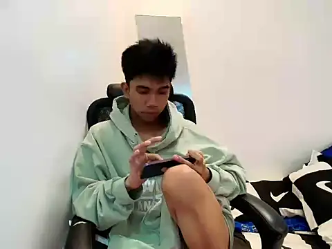 Ur pinoyhotbrix online show from November 21, 2025, 5:33 pm