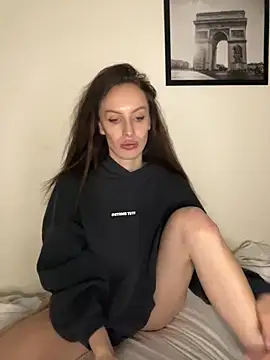 goodgirldevil online show from February 8, 2026, 9:51 pm