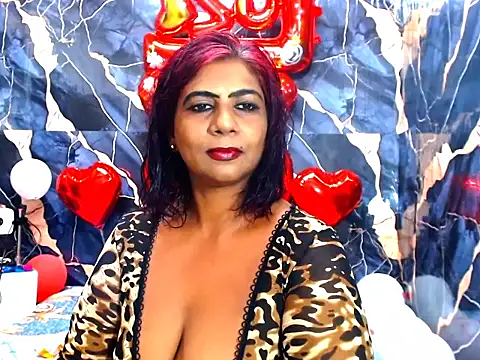 indianerotica69 online show from February 19, 2026, 6:26 pm