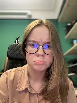  CherryBloom  online show from September 22, 2025, 1:13 pm