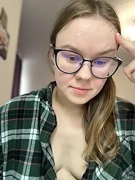  CherryBloom  online show from October 21, 2025, 11:22 am