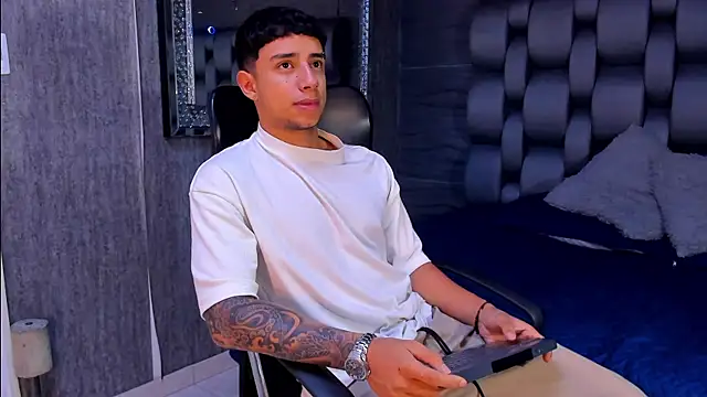 jaze bradley online show from September 9, 2025, 11:32 am