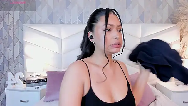 victoria   jonnes online show from September 26, 2025, 12:31 pm