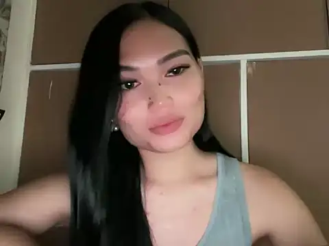 Snapshot of Makeamesswithjenieyang chatting on November 27, 2025, 5:37 pm Makeamesswithjenieyang online show from November 27, 2025, 5:37 pm