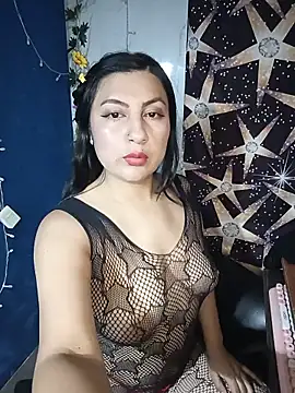 Snapshot of lunna_07 chatting on May 15, 2026, 1:40 pm lunna 07 online show from May 15, 2026, 1:40 pm