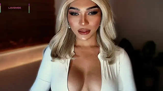 Snapshot of Huntress_xxx chatting on September 20, 2025, 11:00 am Huntress xxx online show from September 20, 2025, 11:00 am