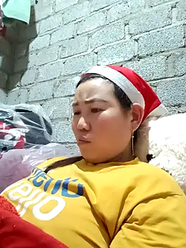 jienrrr online show from October 7, 2025, 11:35 pm