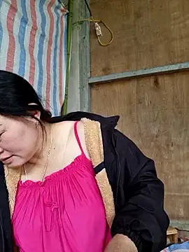 yoowwmr online show from October 31, 2025, 2:34 am