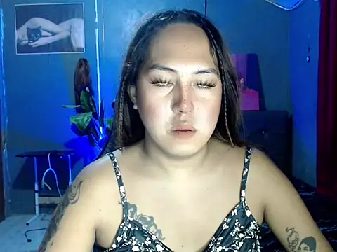 Snapshot of urtranspinay chatting on October 2, 2025, 1:51 pm urtranspinay online show from October 2, 2025, 1:51 pm