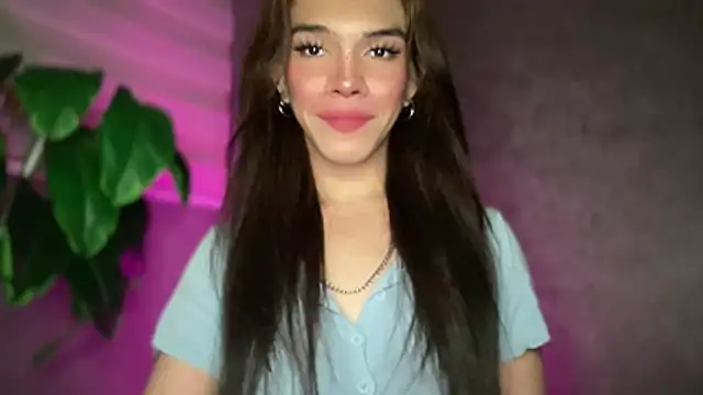 Misselliefayexxx online show from December 17, 2025, 9:54 pm