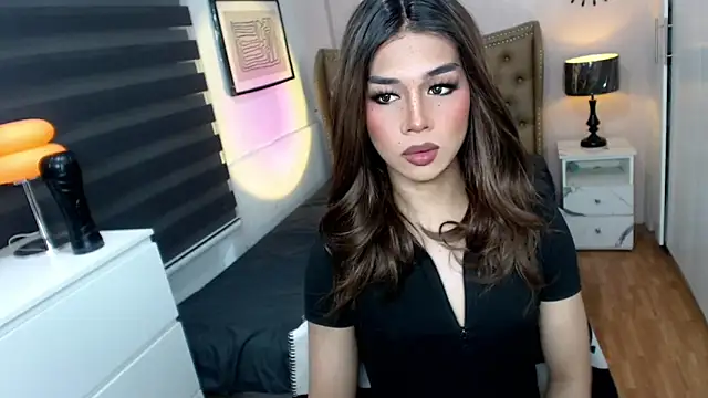 solana imani online show from October 17, 2025, 2:41 pm