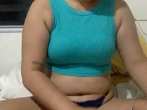 Snapshot of yummy_mia chatting on June 16, 2026, 10:18 am yummy mia online show from June 16, 2026, 10:18 am