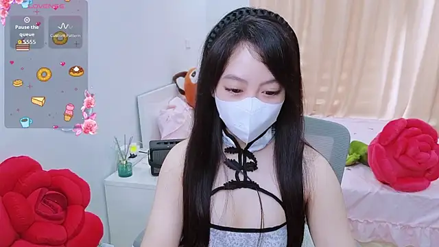 -MinaYoung- online show from October 19, 2025, 3:18 am