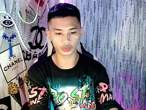 asianhardcock25 online show from November 15, 2025, 1:14 am