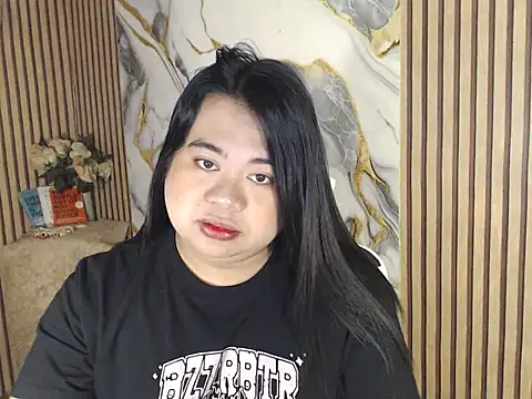 Im ur mother online show from April 5, 2026, 8:17 pm