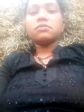 Snapshot of Hot_anjo chatting on October 22, 2025, 10:04 am Hot anjo online show from October 22, 2025, 10:04 am