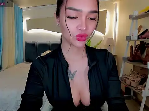 Snapshot of _agatha143_ chatting on February 14, 2026, 2:30 am agatha143 online show from February 14, 2026, 2:30 am