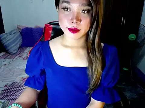 Urassiansweetcummer online show from October 9, 2025, 2:20 am