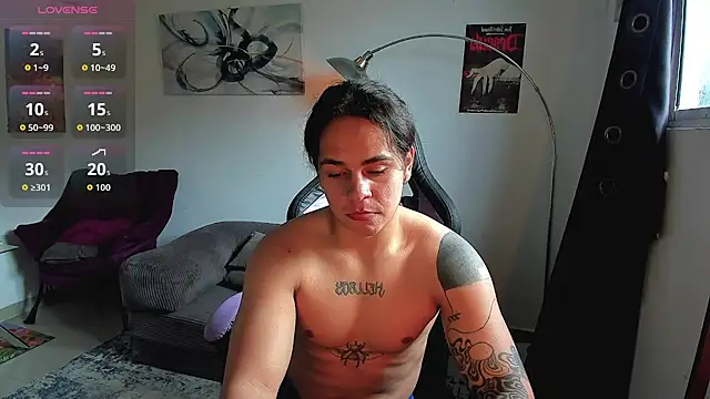 Snapshot of Maximiliano_scoott__ chatting on April 18, 2026, 7:07 pm Maximiliano scoott online show from April 18, 2026, 7:07 pm