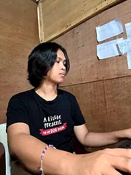 Snapshot of My_sweet_ladyboy chatting on November 13, 2025, 11:03 pm My sweet ladyboy online show from November 13, 2025, 11:03 pm