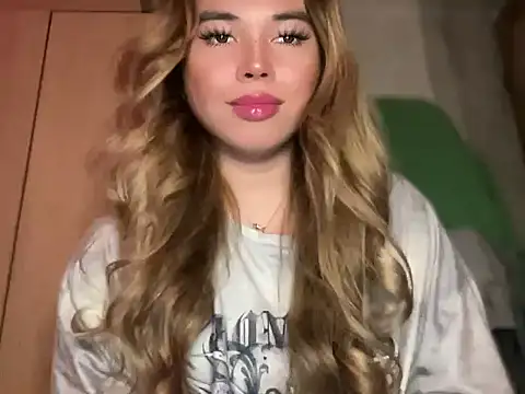 goddessofalltime online show from April 27, 2026, 4:43 am