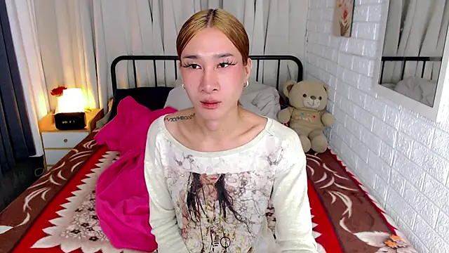 Snapshot of TRANSGODDESSA chatting on February 18, 2026, 2:29 am TRANSGODDESSA online show from February 18, 2026, 2:29 am