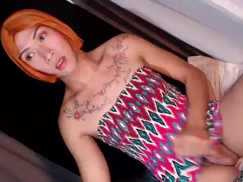 Xyourstellafox online show from November 4, 2025, 7:40 am