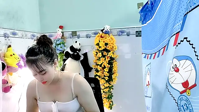 emgaixinhngoan online show from September 9, 2025, 2:27 pm