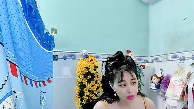 emgaixinhngoan online show from October 3, 2025, 4:15 pm