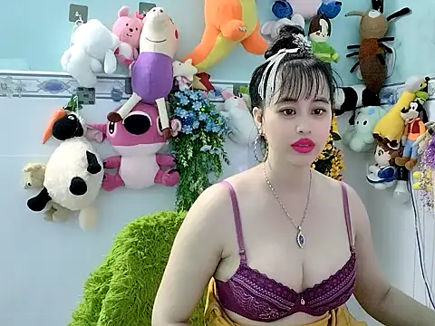 emgaixinhngoan online show from October 14, 2025, 12:44 am