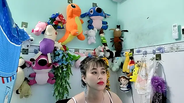 emgaixinhngoan online show from November 26, 2025, 3:29 am