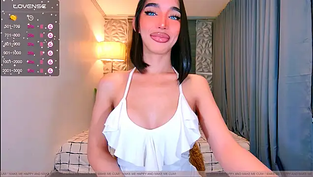 Aloralustts online show from October 3, 2025, 1:46 am