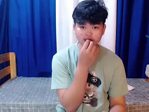 Reynelcock online show from February 8, 2026, 5:05 pm