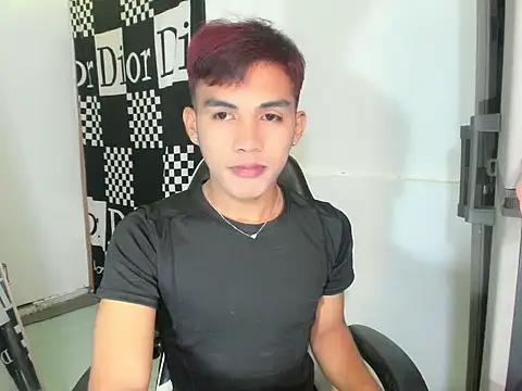 Snapshot of urhot_chany chatting on June 5, 2026, 6:24 pm urhot chany online show from June 5, 2026, 6:24 pm