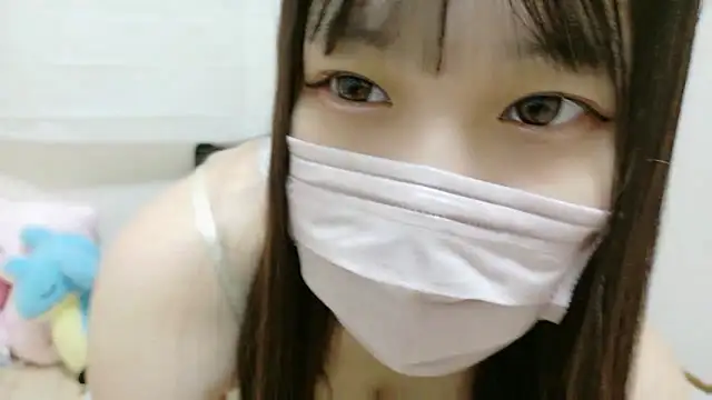 Snapshot of karen-chan chatting on October 10, 2025, 1:21 pm karen-chan online show from October 10, 2025, 1:21 pm