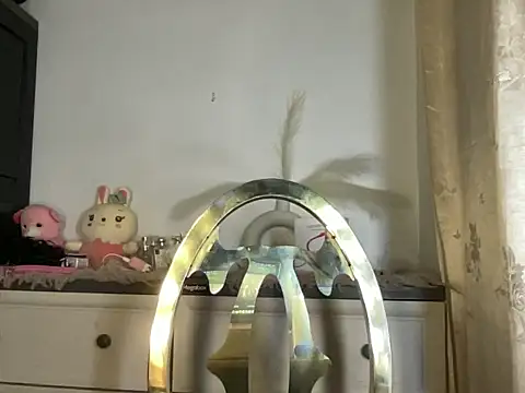 slimladyxoxo online show from December 15, 2025, 11:31 pm