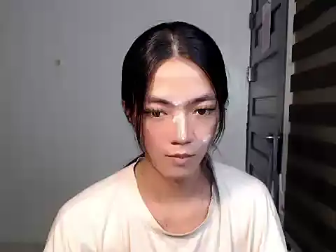 Snapshot of slimladyxoxo chatting on February 4, 2026, 5:46 am slimladyxoxo online show from February 4, 2026, 5:46 am