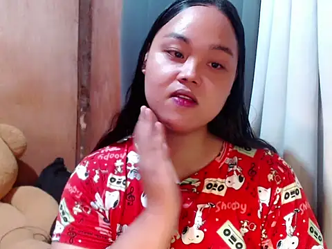  Lylia online show from December 17, 2025, 11:16 am